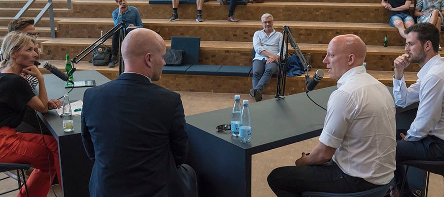 dkkg-image-900x400-paneldebat-2