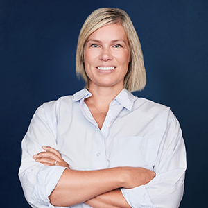 Rikke på blå baggrund - 300 x 300