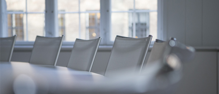 dkkg-image-700x300-boardroom